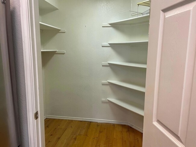 Photo - 604 Territory Cove