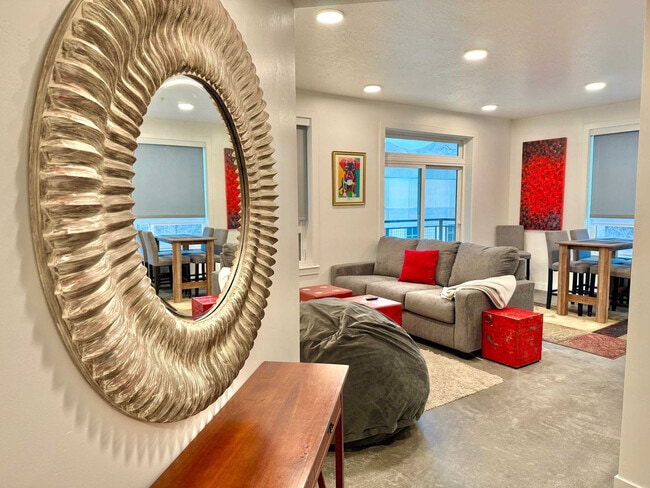 Photo - 385 S 400 E Unit ID1389256P