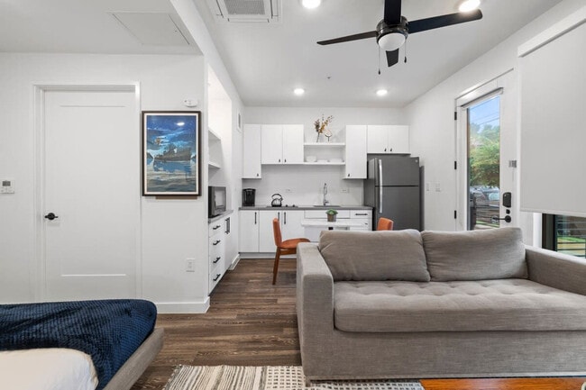 Building Photo - 49 Navasota St Unit FL1-ID1038958P