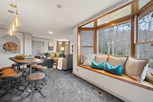 Photo - 106 Bishop Cove Rd Unit ID1264826P