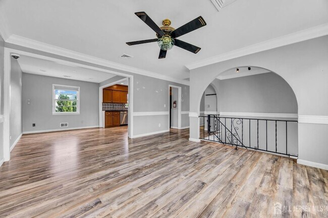 Photo - 132 Somerset Ave