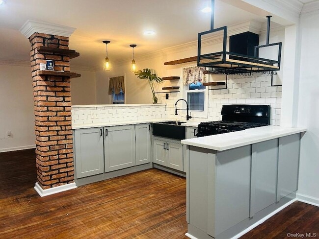 Photo - 67 Schneider Ave