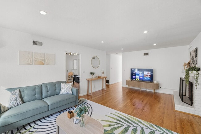 Photo - 2380 Aram Ave Unit ID1379568P