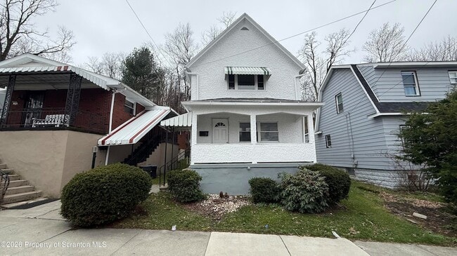 Photo - 140 Sand St