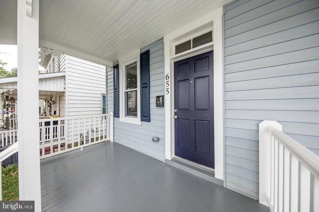 Photo - 655 Bourbon St