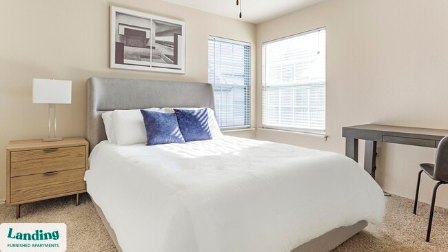 Building Photo - 2700 N 7th St Unit 1138