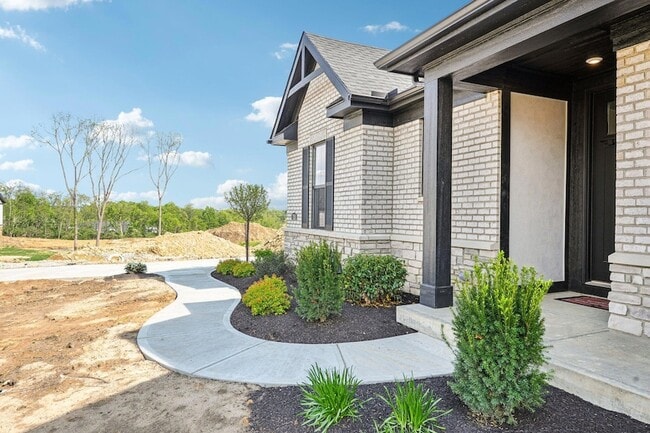 Photo - 753 Man O War Blvd