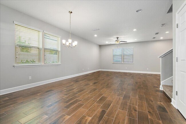 Photo - 1021 Seaside Dr N