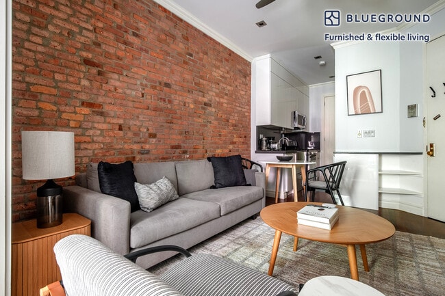 Photo - 95 Perry St Unit FL2-ID1461