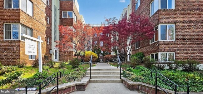 Photo - 5405 9th St NW Unit 306