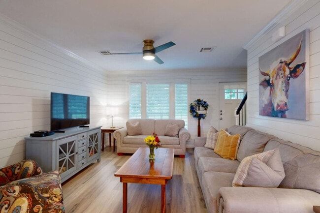 Photo - 512 Camp Ct Unit ID1328090P