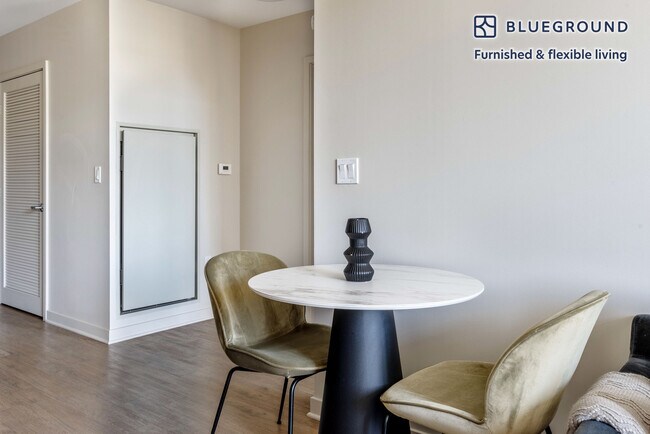 Photo - 1 S Market St Unit SI FL18-ID1312