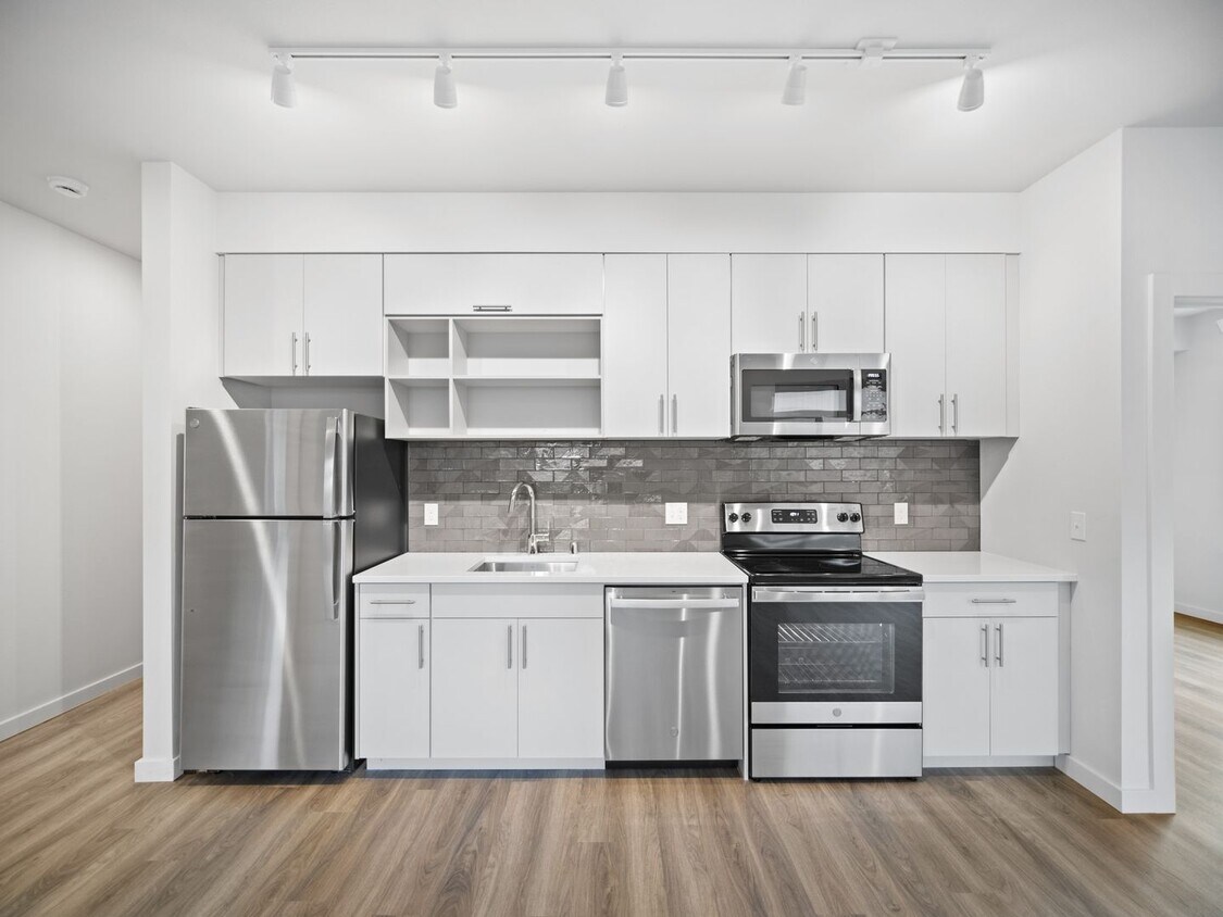 Floor Plan - L 2 Bedroom, 2 Bathroom