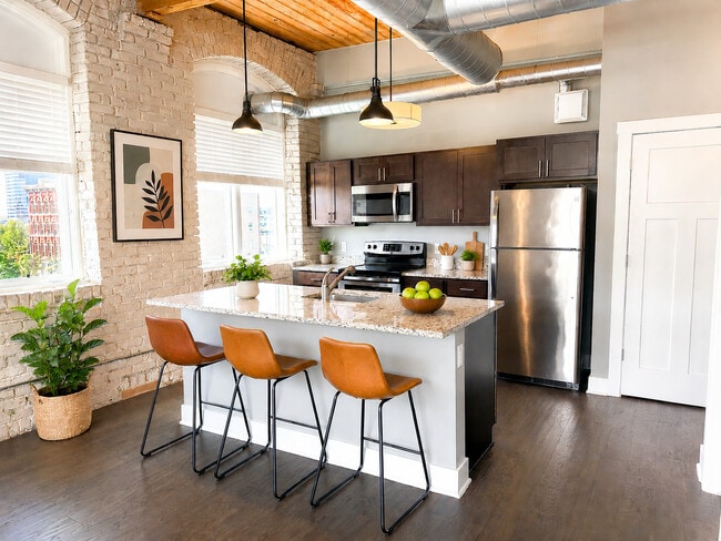 Photo - River Flats at 820 Monroe