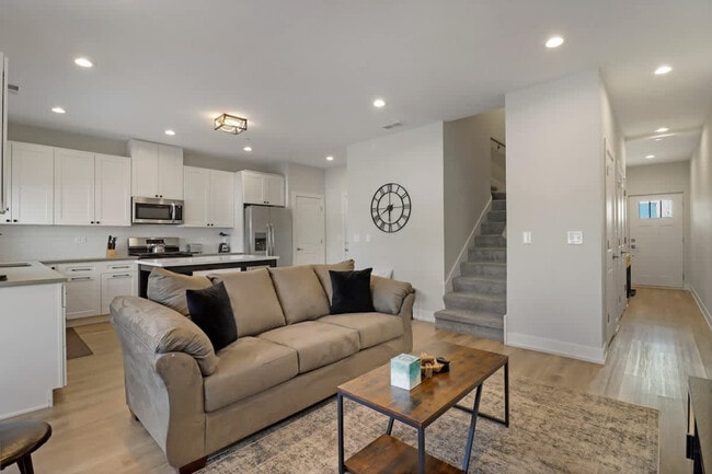 Building Photo - 28415 Torch Pkwy Unit SI ID1502222P