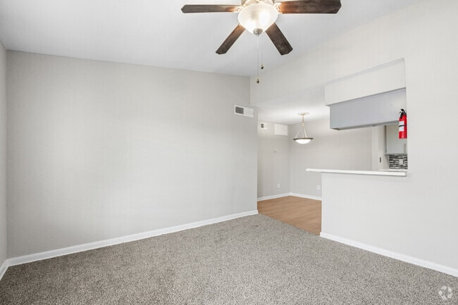2BR, 1BA - 797SF- Living Room - Vista at Westchase
