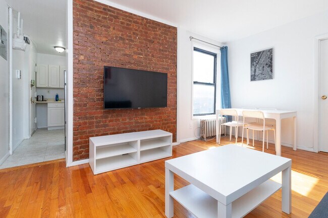 Photo - 1789 1st Ave Unit SI ID1032063P