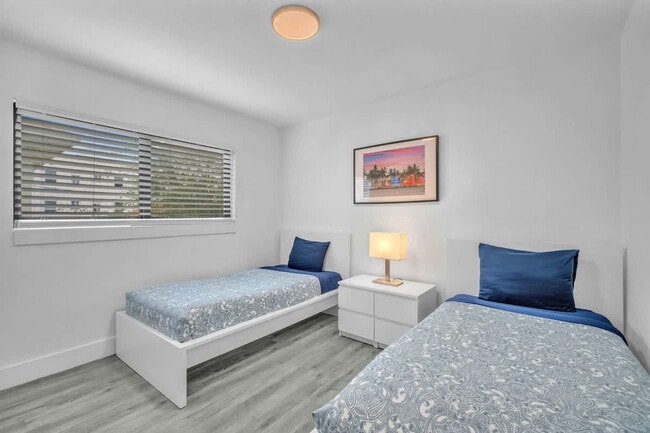 Photo - 653 SW 2nd St Unit SI ID1574011P