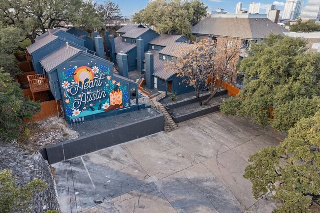 Photo - 708 S 1st St Unit ID1422350P