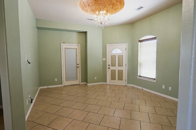 Photo - 234 Bayne Rd