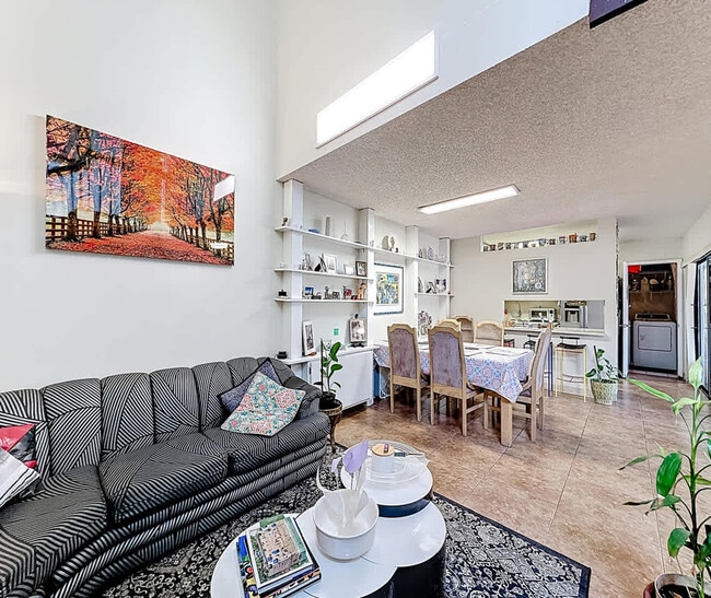 Photo - 693 NW 102 Pl Unit ID1357998P