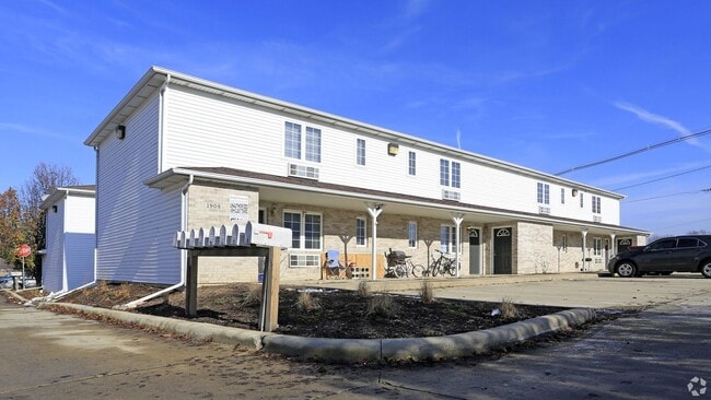 Photo - Grove at Main