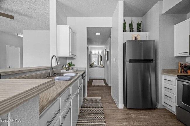 Photo - 250 S Elizabeth Way Unit B3