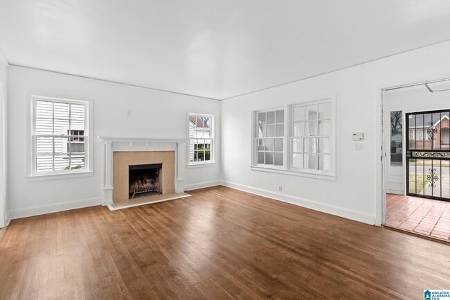 Photo - 1520 41st St