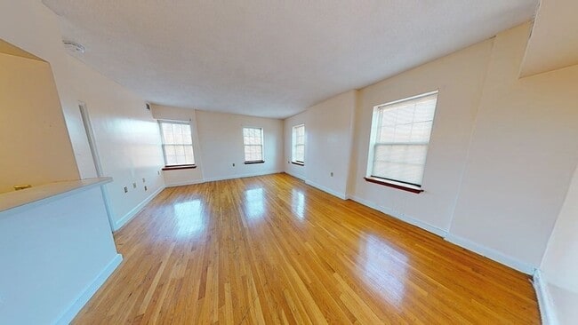 Photo - 14 John Eliot Sq Unit 4E