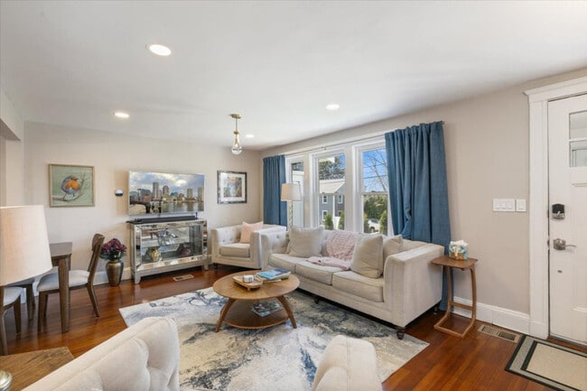 Photo - 17 Cedar Terrace Unit SI ID1521449P