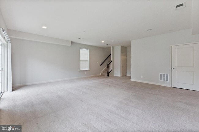 Photo - 302 Black Sky Ln