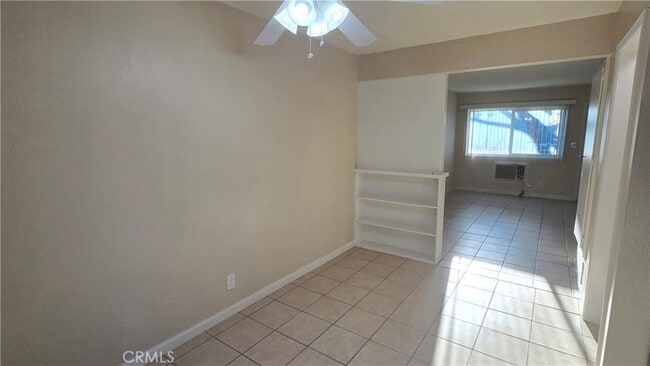 Photo - 4505 Canoga St