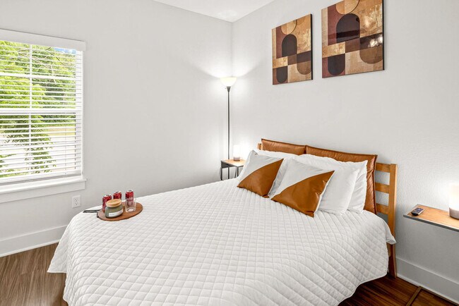 Photo - 1572 W Cato Springs Rd Unit ID1241338P