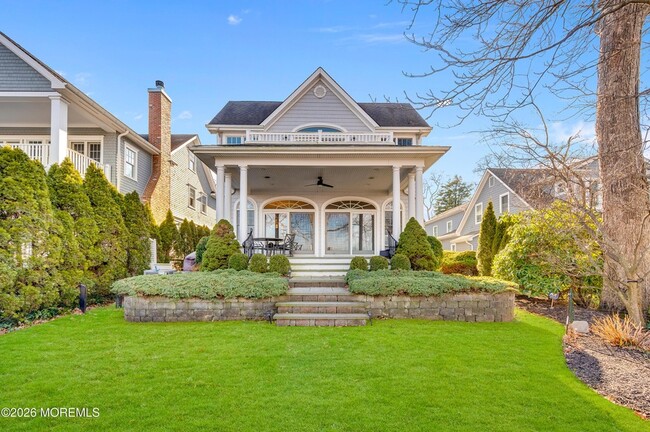 Photo - 619 Beacon Blvd