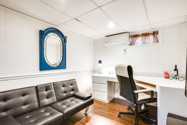 Photo - 112 Rockwood Pl Unit ID1299868P