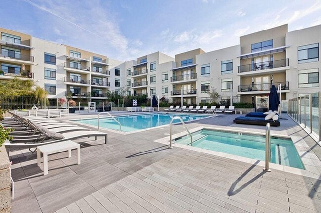 Photo - 1725 S Bascom Ave Unit ID1355964P