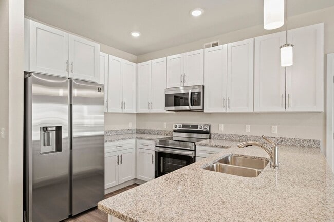 Photo - Holmes Corner Apartments