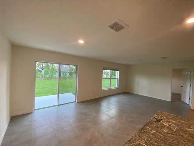 Photo - 93 Hickory Course Pass