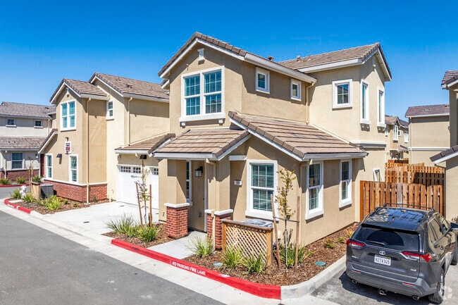 Building Photo - TERRACES AT STANFORD RANCH II