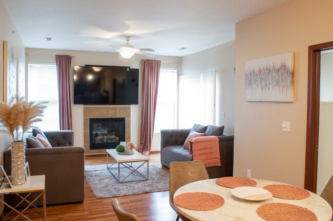 Living Room - Tradition Pointe