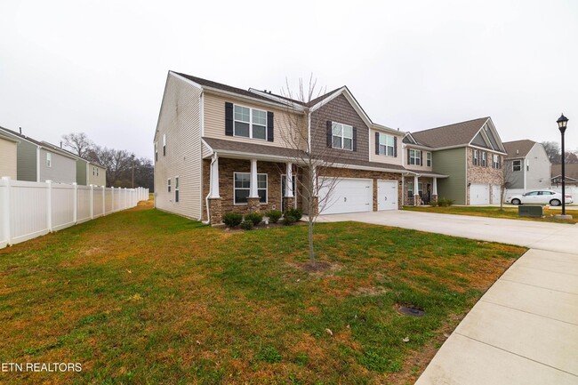 Photo - 4714 Willow Bluff Cir