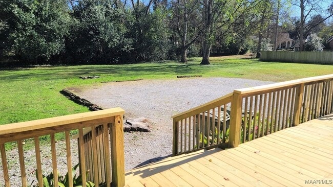 Photo - 116 N Lewis St