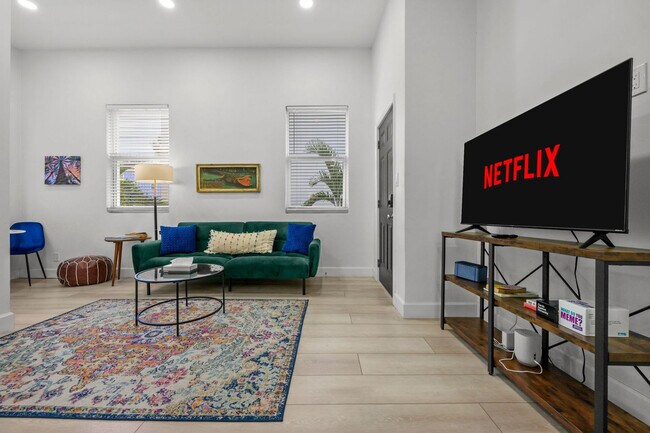 Photo - 1862 6th St Unit ID1287530P