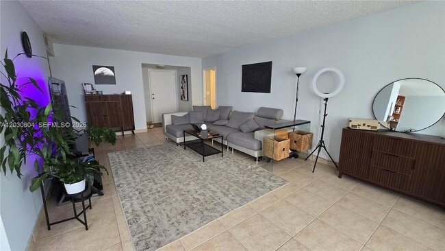 Photo - 250 174th St Unit 314