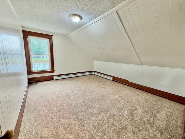 Photo - 70 Klondike Ave