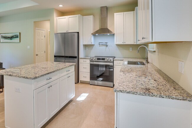 Photo - 11931 Lakeview Manor Dr Unit SI ID1545984P