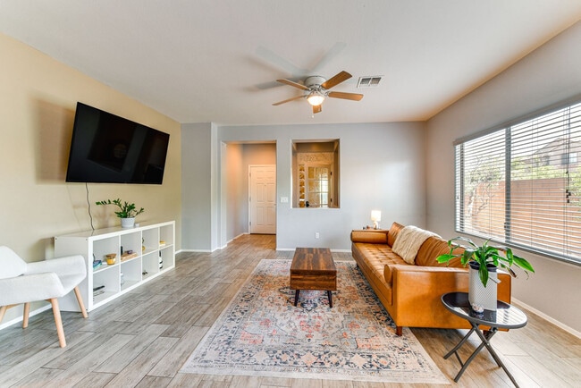 Building Photo - 2313 N Presidential Dr Unit SI ID1545866P