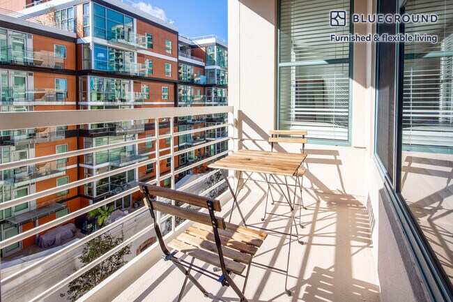 Photo - 2 Townsend St Unit FL8-ID394