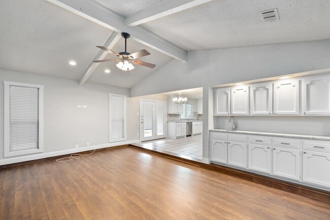 Photo - 6728 Fair Meadows Dr