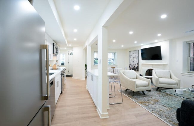 Photo - 1334 Corcoran St NW Unit SI ID1587679P